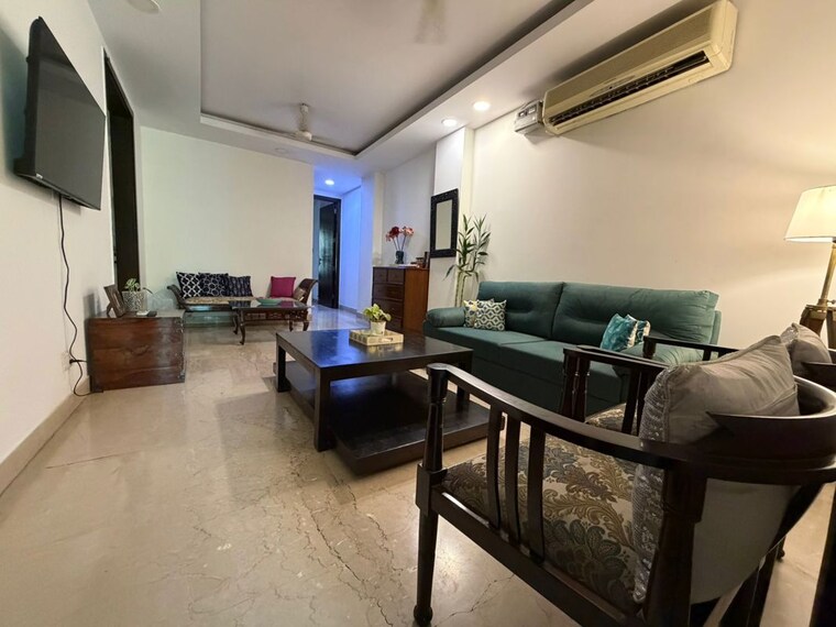 Living Room, east of kailash 3 Bedroom 1125 Sq.Ft. Builder Floor In East Of Kailash Delhi 10660458