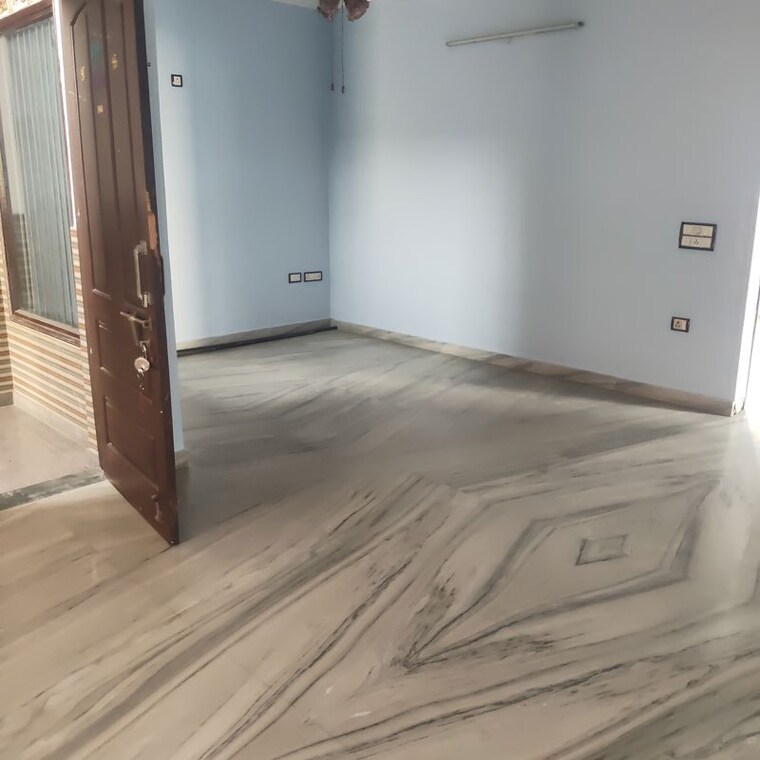 Room, sector 9 2 Bedroom 2450 Sq.Ft. Builder Floor In Sector 9 Gurgaon 10644254