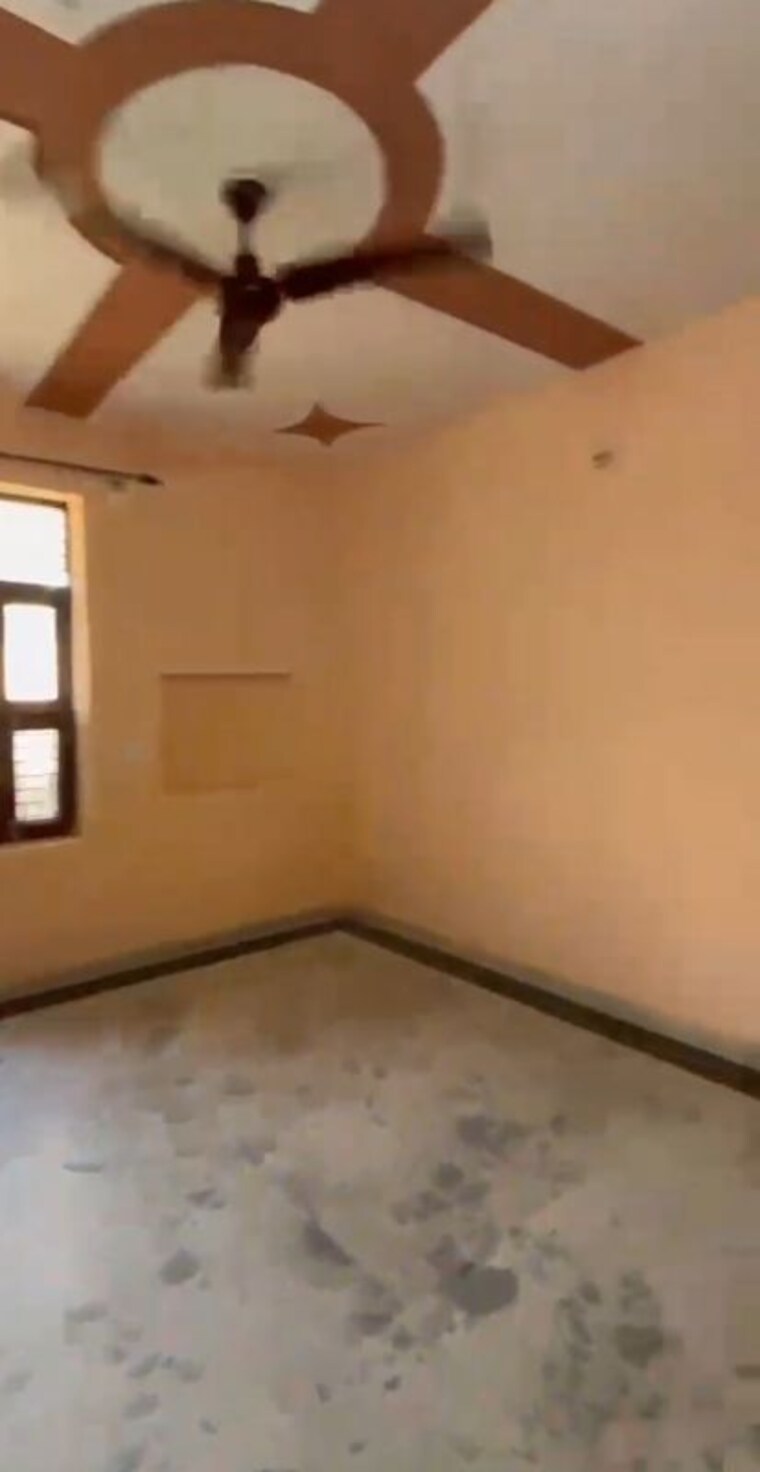 Room, sector 9 2.5 Bedroom 2150 Sq.Ft. Independent House In Sector 9 Gurgaon 10660466