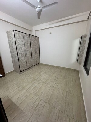 Room in 2 BHK Builder Floor at Malibu Town – for Rent