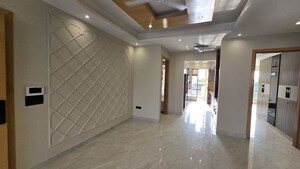 Building Lobby in 3 BHK Builder Floor at Sector 9 – for Rent