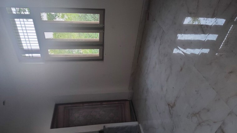 Bathroom, sector 52 3 Bedroom 112 Sq.Ft. Villa In Sector 52 Noida 10660508