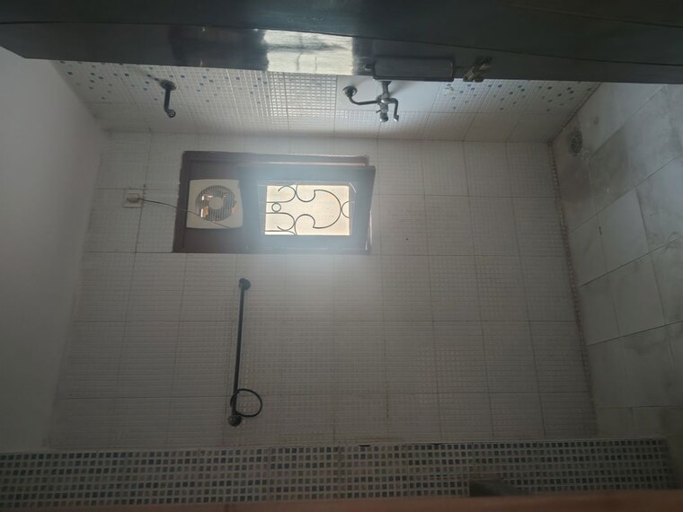 Bathroom, sector 55 2 Bedroom 1310 Sq.Ft. Villa In Sector 55 Noida 10660512