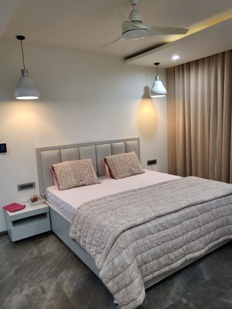 Bedroom, mahagun-moderne 3 Bedroom 1550 Sq.Ft. Apartment In Sector 78 Noida 10660515