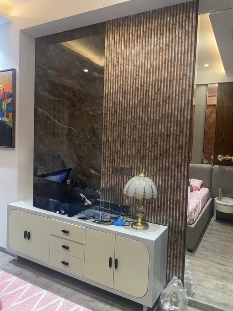Team Area, mahagun-moderne 3 Bedroom 1550 Sq.Ft. Apartment In Sector 78 Noida 10660515