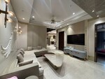 3 BHK +  1550 Sq.Ft. Apartment in Mahagun Moderne