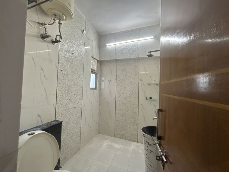 Bathroom, sector 12 dwarka 3 Bedroom 1698 Sq.Ft. Apartment In Sector 12 Dwarka Delhi 10660519