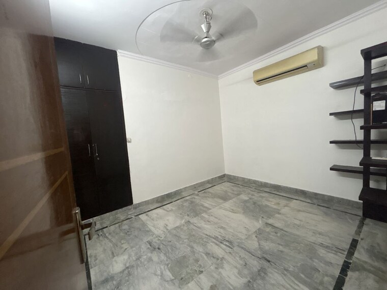 Room, sector 12 dwarka 3 Bedroom 1698 Sq.Ft. Apartment In Sector 12 Dwarka Delhi 10660519