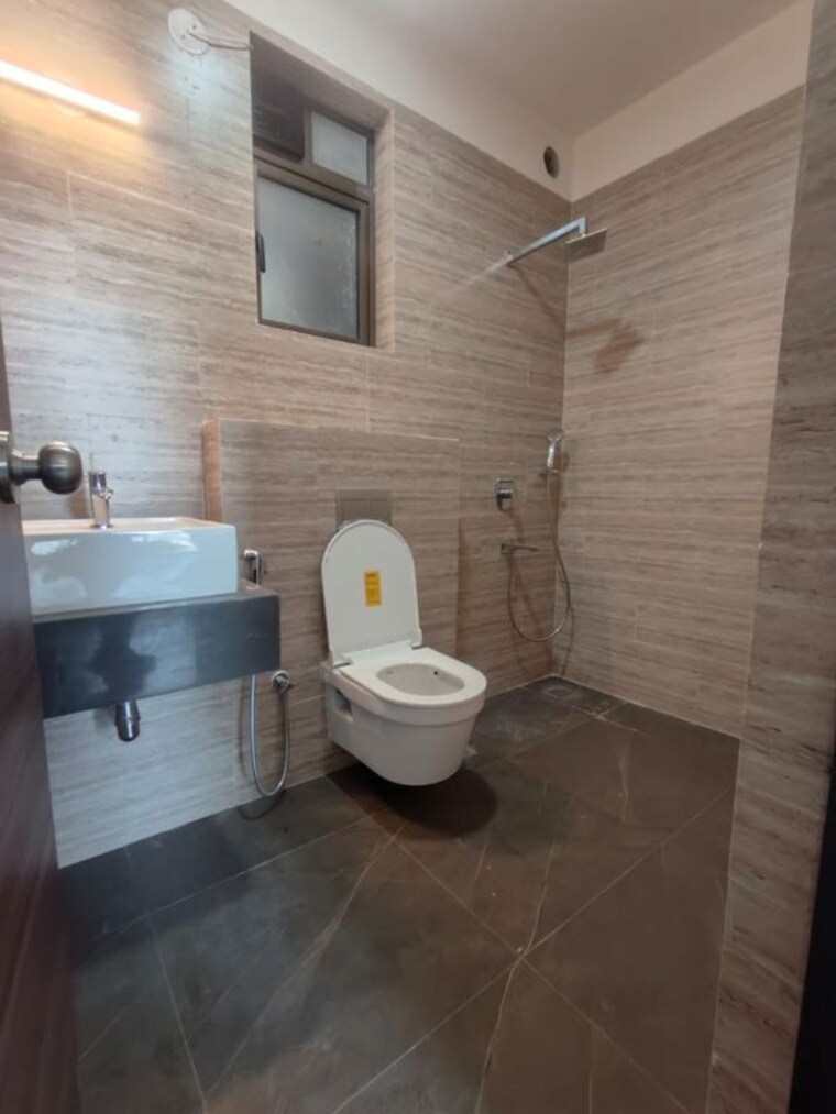 Bathroom, raj-infinia 3 Bedroom 1075 Sq.Ft. Apartment In Malad West Mumbai 10660539