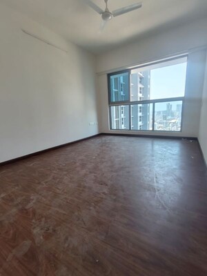 Room in 3 BHK Apartment at Raj Infinia, Malad West – for Rent