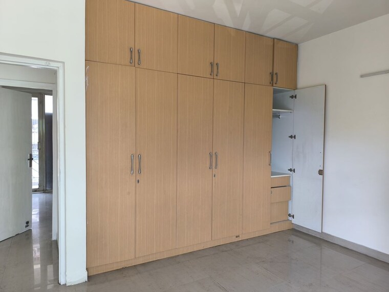 Room, bptp-park-81 3 Bedroom 275 Sq.Yd. Apartment In Sector 81 Faridabad 10660568
