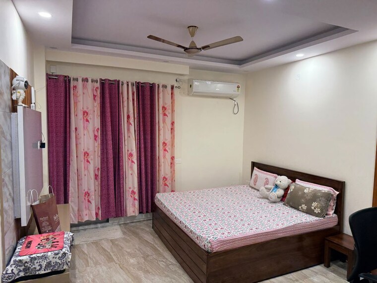 Bedroom, palam vihar 3 Bedroom 2150 Sq.Ft. Builder Floor In Palam Vihar Gurgaon 10660582