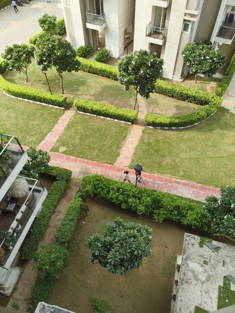 Garden, microtek-greenburg 3.5 Bedroom 1895 Sq.Ft. Apartment In Sector 86 Gurgaon 10660595