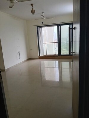 Room in 2 BHK Apartment at Rustomjee Elanza, Malad West – for Rent