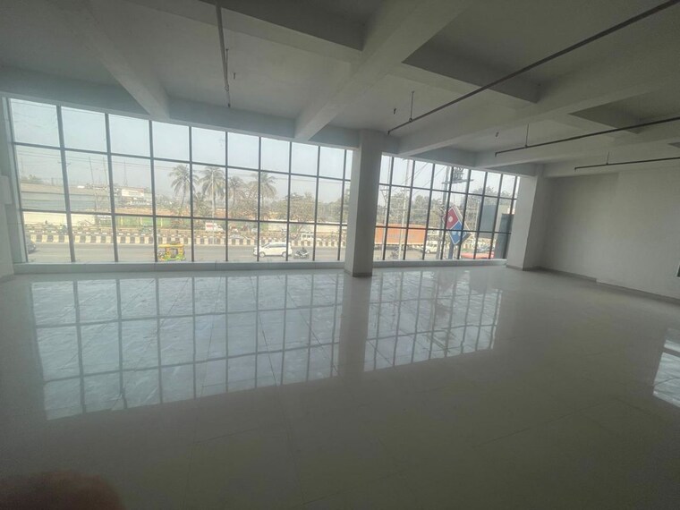 Cover Image, gs road Commercial Showroom 7000 Sq.Ft. In Gs Road Guwahati 10652125