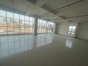  Showroom – Exterior View View at Gs Road - for Rent