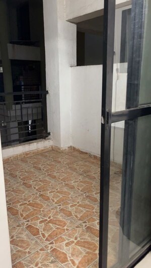 Room in 3 BHK Apartment at Mont Vert Seville Phase I, Wakad – for Rent