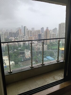 2 BHK Apartment For Rent in Rustomjee Elanza, Malad West