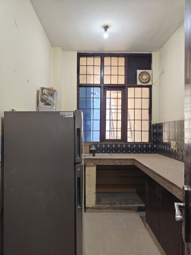 Kitchen, palam vihar 2 Bedroom 900 Sq.Ft. Builder Floor In Palam Vihar Gurgaon 10660665