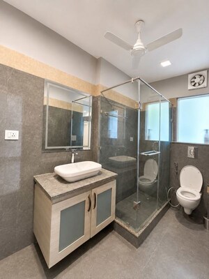 Team Area in 5 BHK Villa at Unitech Birch Court Villa, Sector 56 – for Sale