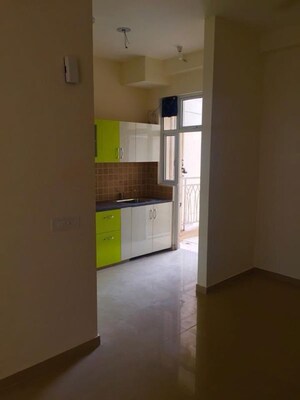 Room in 3 BHK Apartment at Mahagun Mywoods, Sector 16c Greater Noida – for Rent