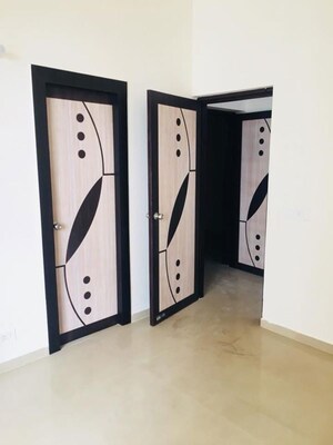 Room in 3 BHK Apartment at Mahagun Mywoods, Sector 16c Greater Noida – for Rent