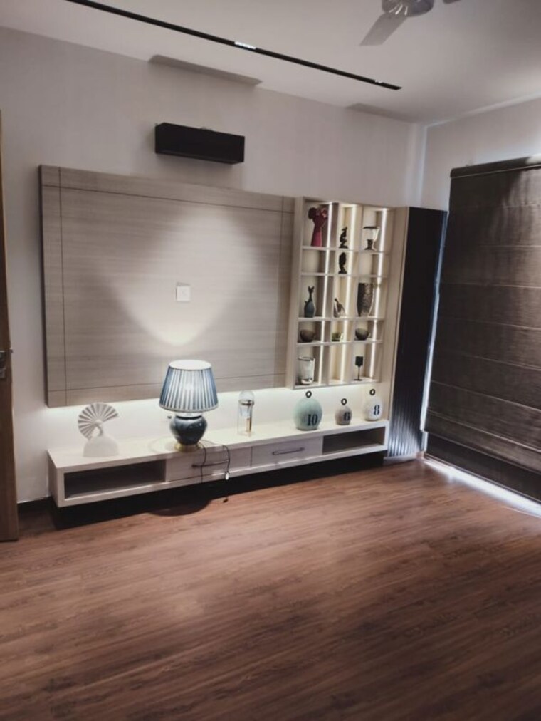 Room, ardee-city 4 Bedroom 2700 Sq.Ft. Builder Floor In Sector 52 Gurgaon 10660755