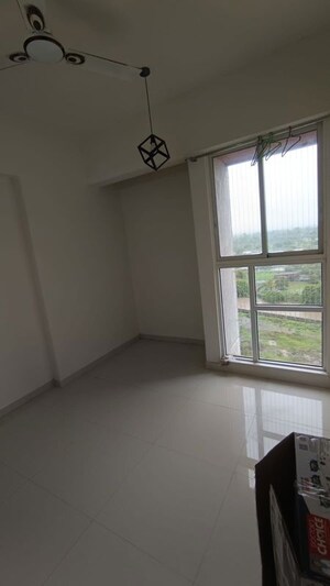 Room in 2 BHK Apartment at Lodha Crown Quality Homes Dombivli, Dombivli East – for Rent