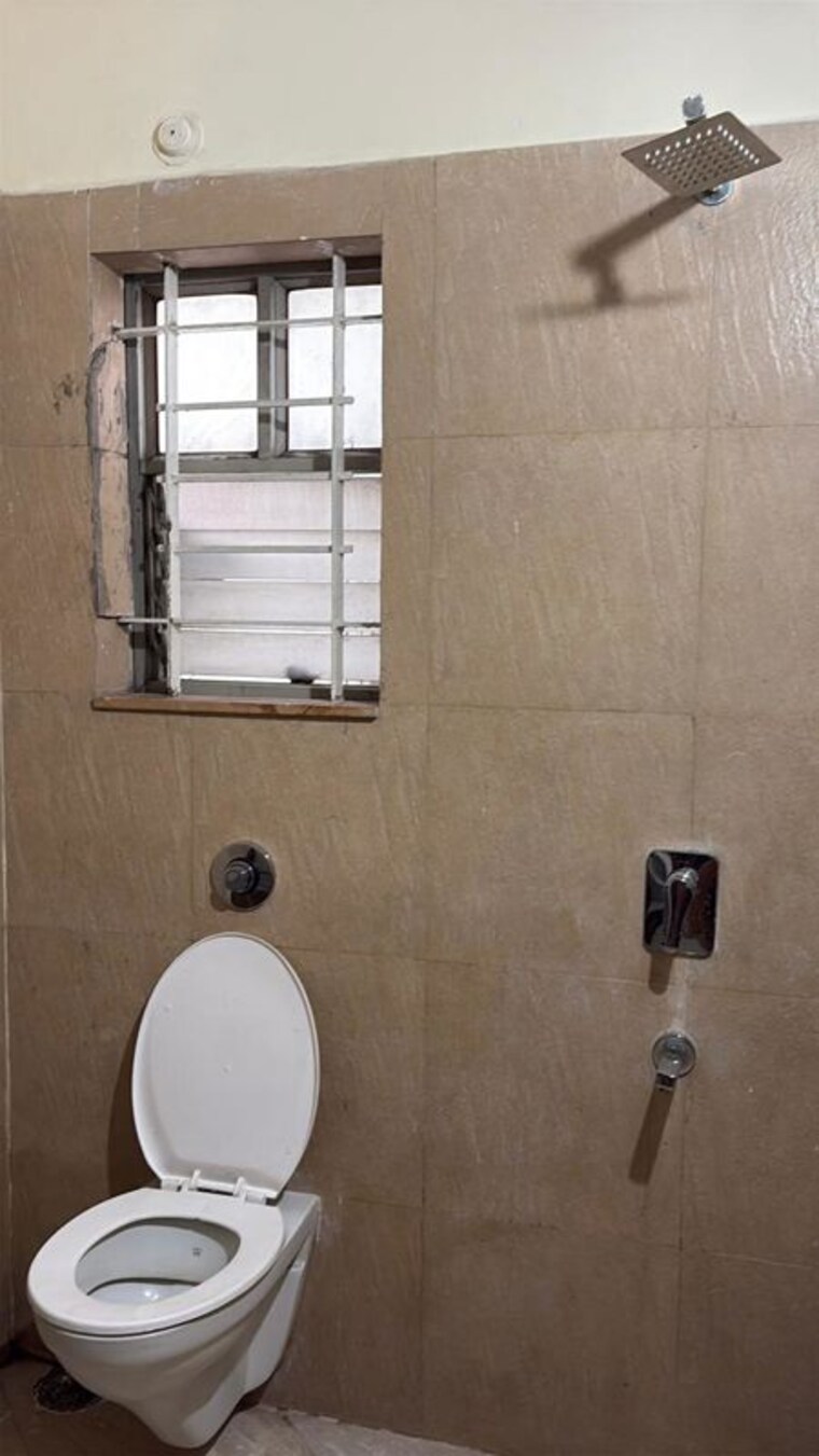 Bathroom, amrit-pebble-bay-ph-i 3 Bedroom 2500 Sq.Ft. Villa In Baghmugalia Bhopal 10660739