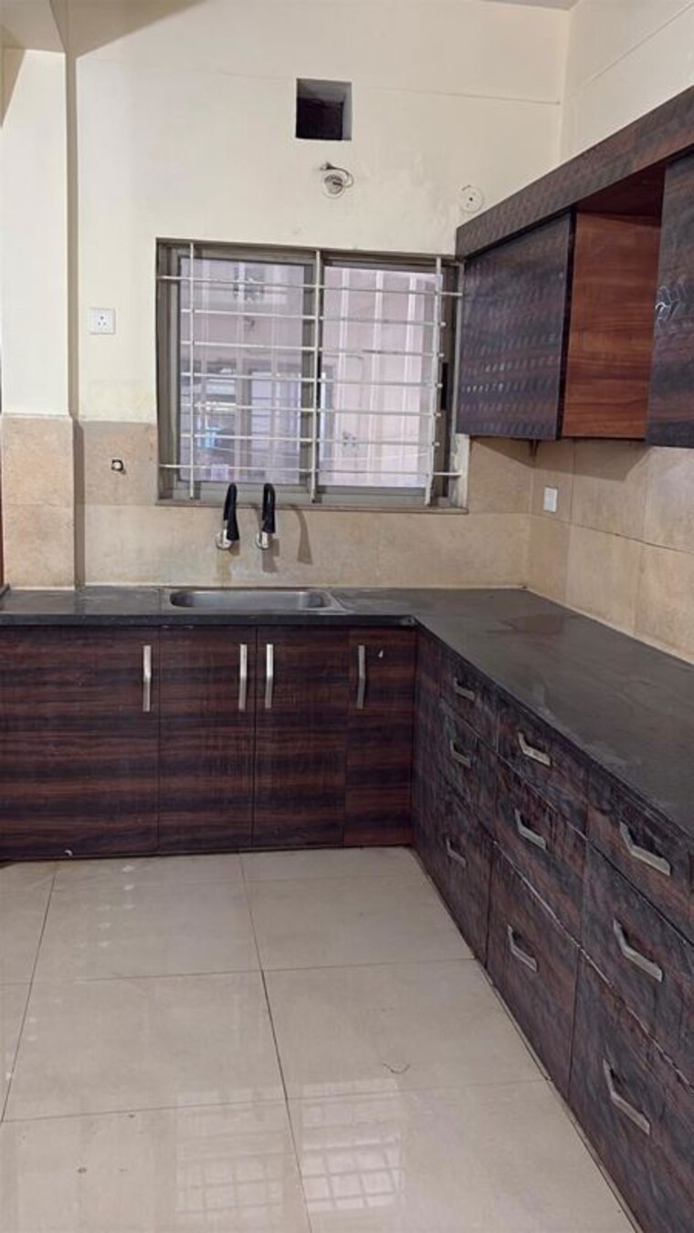 Kitchen, amrit-pebble-bay-ph-i 3 Bedroom 2500 Sq.Ft. Villa In Baghmugalia Bhopal 10660739