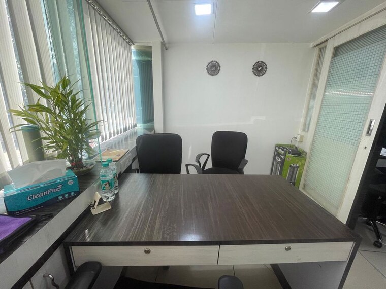 Team Area, evershine-mall Commercial Office Space 190 Sq.Ft. In Malad West Mumbai 10660799