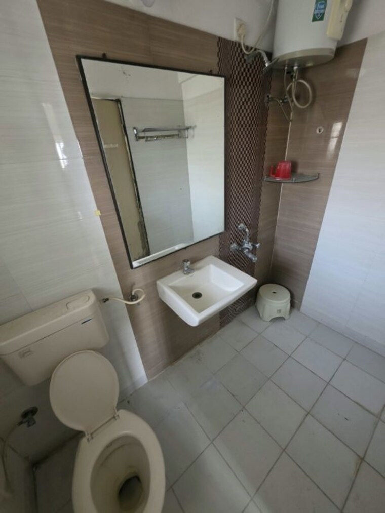 Bathroom, sukhwani-callisto 2 Bedroom 1055 Sq.Ft. Apartment In Wakad Pune 10660784