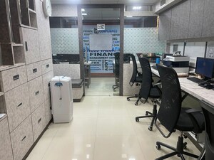  Office Space For Rent in Rustomjee Eaze Zone Mall, Malad West