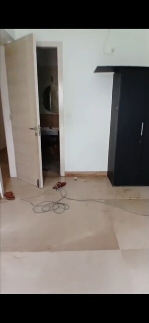 Room in 3 BHK Apartment at The Wadhwa Anmol Pride, Goregaon West – for Sale