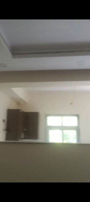 Room in 2 BHK Builder Floor at Palam Vihar Residents Association, Palam Vihar – for Rent