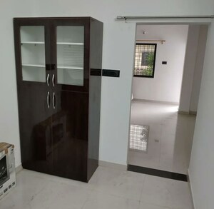 Room in 1 BHK Apartment at Shah Industrial Estate Chembur, Chembur – for Sale