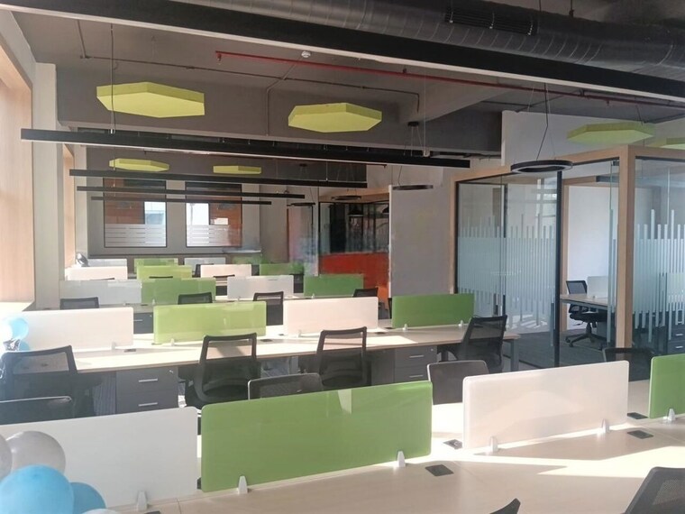 Team Area, super corridor Commercial Office Space 1700 Sq.Ft. In Super Corridor Indore 10660844