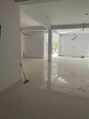 Room in  Shop at Sector 84 – for Rent