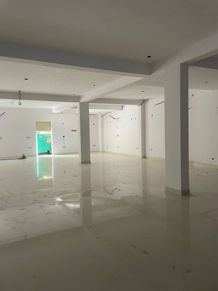 Room, sector 84 Commercial Shop 200 Sq.Ft. In Sector 84 Faridabad 10660861