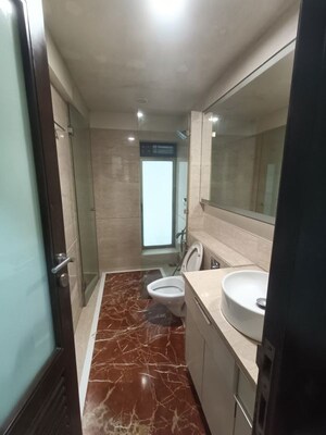 Building Lobby in 3.5 BHK Apartment at Devendra Raj Apartment, Vile Parle West – for Rent