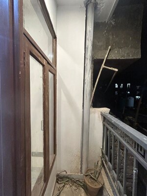 Building Lobby in 1 BHK Builder Floor at Saket – for Rent