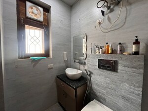 Bathroom in 2 BHK Builder Floor at Sector 27 – for Rent