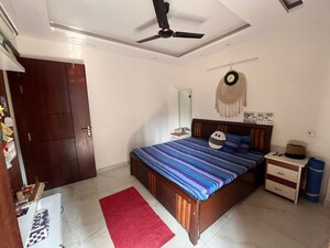 Bedroom in 2 BHK Builder Floor at Sector 27 – for Rent