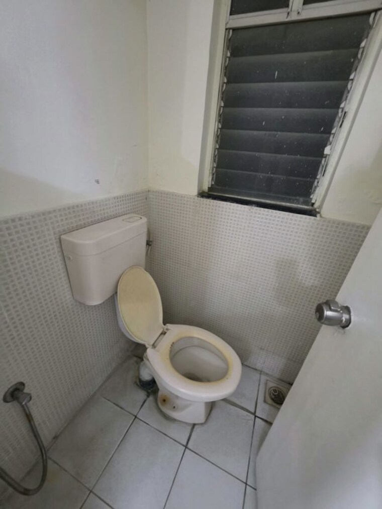 Bathroom, sheth-beverly-hills 1 Bedroom 447 Sq.Ft. Apartment In Hinjewadi Pune 10660890