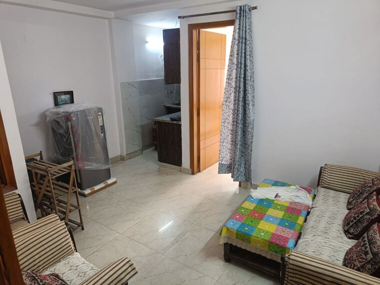 Living Room, freedom fighters enclave 1 Bedroom 550 Sq.Ft. Builder Floor In Freedom Fighters Enclave Delhi 10660892
