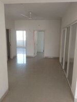 3.5 BHK +  1650 Sq.Ft. Apartment in Emaar Emerald Floors