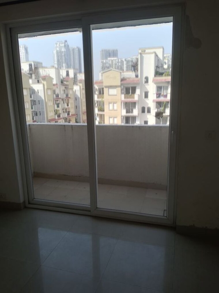 Room, emaar-emerald-floors 3.5 Bedroom 1650 Sq.Ft. Apartment In Sector 65 Gurgaon 10660889