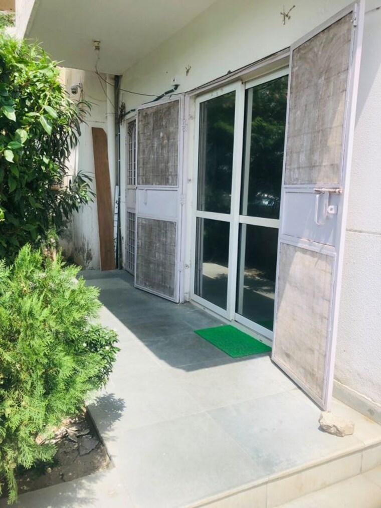 Balcony, bptp-elite-floors 3 Bedroom 250 Sq.Ft. Builder Floor In Sector 83 Faridabad 10660929