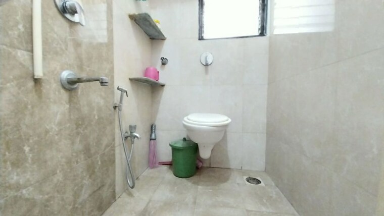 Bathroom, shah-arcade-ii 2 Bedroom 950 Sq.Ft. Apartment In Malad East Mumbai 10660943