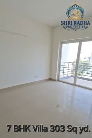 Room in 6+ BHK Villa at Sector 75 – for Sale